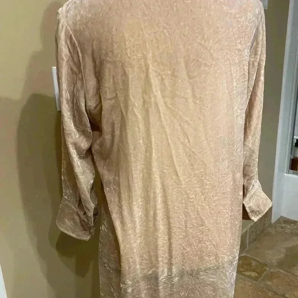 Anthropologie‎ Women's Silk Beige Soft Pullover Collared Medium Top Blue Tassel - Picture 15 of 15